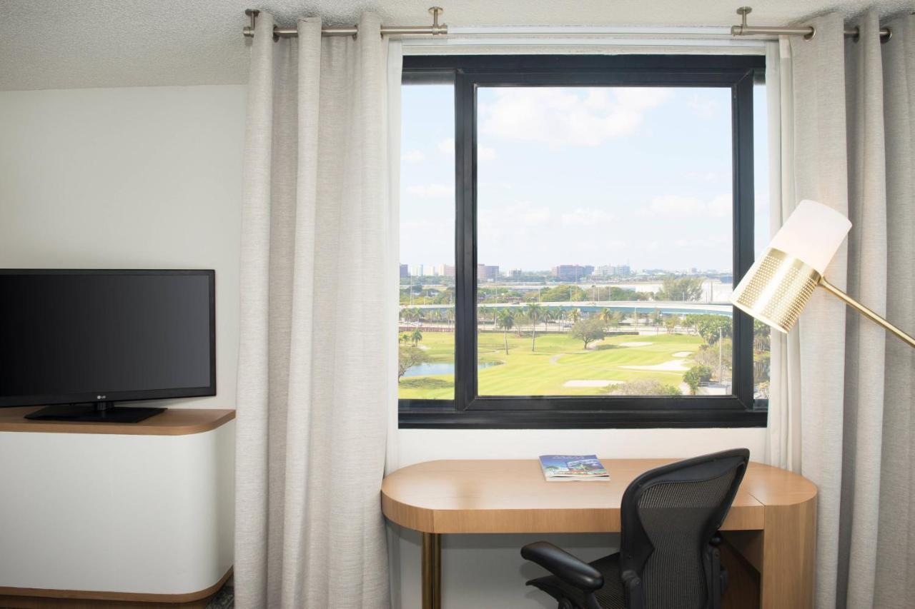Sheraton Miami Airport Hotel And Executive Meeting Center מראה חיצוני תמונה