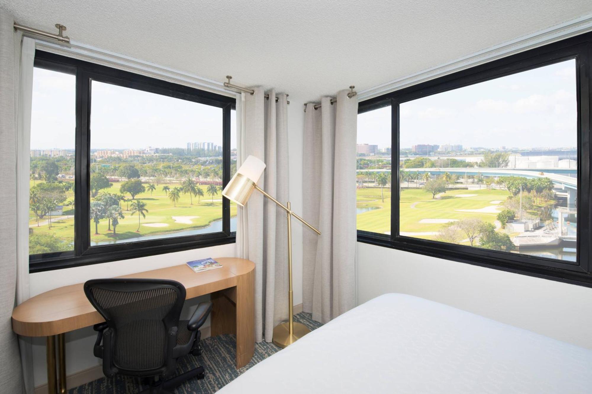 Sheraton Miami Airport Hotel And Executive Meeting Center מראה חיצוני תמונה